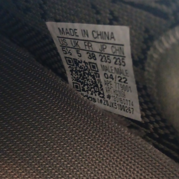 Yeezy 350 Boost - Picture 15 of 16